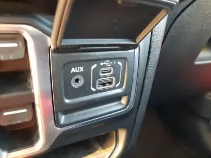 Photo 20 Jeep Wrangler  Unlimited 4xe 2.0 l T 380 ch PHEV 4x4 BVA8