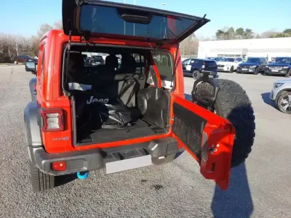 Photo 14 Jeep Wrangler  Unlimited 4xe 2.0 l T 380 ch PHEV 4x4 BVA8