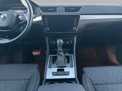 Photo 12 Skoda Superb  1.4 TSI PHEV 218 ch DSG6