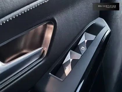Photo 22 DS Ds 7 DS7 Crossback Hybride 300 E-Tense EAT8 4x4