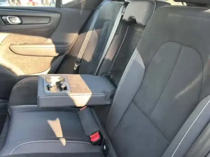 Photo 12 Volvo Xc40  B3 163 ch DCT7