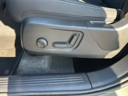 Photo 16 Volvo Xc40  B3 163 ch DCT7