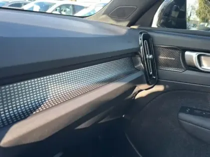 Photo 38 Volvo Xc40  B3 163 ch DCT7