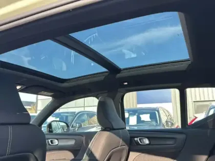 Photo 13 Volvo Xc40  B3 163 ch DCT7