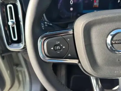 Photo 19 Volvo Xc40  B3 163 ch DCT7