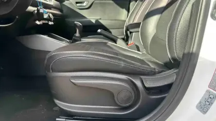 Photo 21 Kia Stonic  1.0 T-GDi 120 ch MHEV BVM6