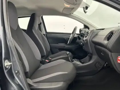 Photo 13 Toyota Aygo  Pro 1.0 VVT-i