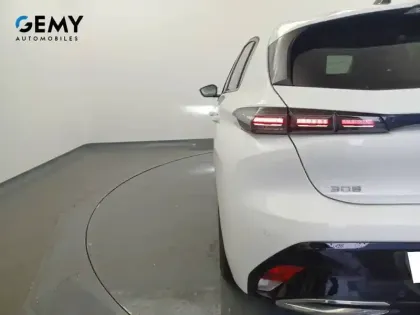 Photo 16 Peugeot 308  PureTech 130ch S&S EAT8