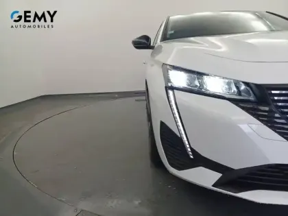 Photo 19 Peugeot 308  PureTech 130ch S&S EAT8