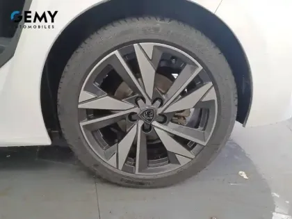 Photo 32 Peugeot 308  PureTech 130ch S&S EAT8