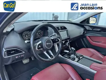 Photo 12 Jaguar Xe  D200 MHEV BVA