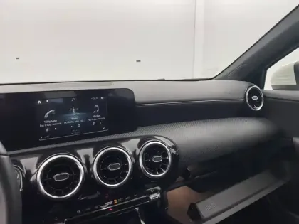 Photo 24 Mercedes Classe A  160 BM6