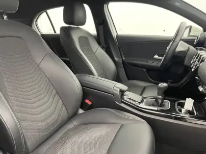 Photo 27 Mercedes Classe A  160 BM6