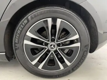 Photo 50 Mercedes Classe A  180 7G-DCT