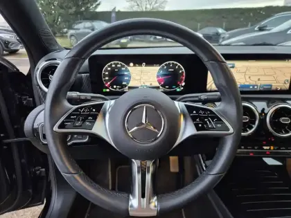 Photo 13 Mercedes Classe A  180 7G-DCT