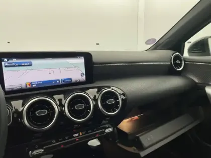 Photo 59 Mercedes Classe A  180 7G-DCT