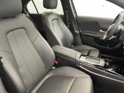 Photo 62 Mercedes Classe A  180 7G-DCT