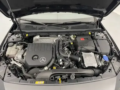 Photo 87 Mercedes Classe A  180 7G-DCT