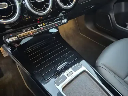 Photo 18 Mercedes Classe A  180 7G-DCT