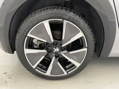 Photo 18 Peugeot 208  Electrique 50 kWh 136ch