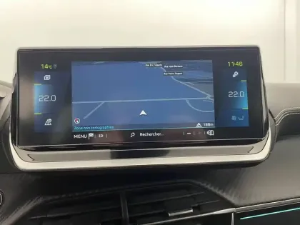 Photo 19 Peugeot 208  Electrique 50 kWh 136ch