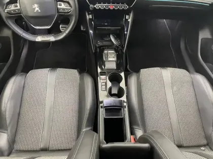 Photo 88 Peugeot 208  Electrique 50 kWh 136ch
