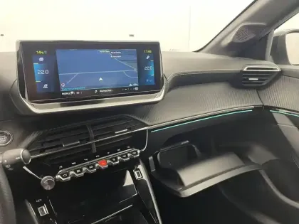 Photo 27 Peugeot 208  Electrique 50 kWh 136ch