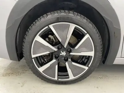 Photo 16 Peugeot 208  Electrique 50 kWh 136ch