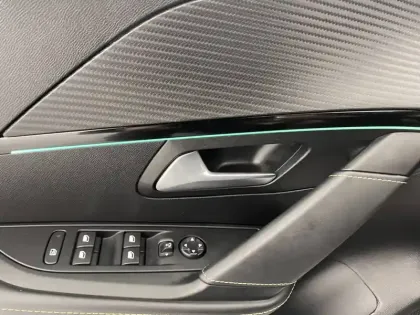 Photo 31 Peugeot 208  Electrique 50 kWh 136ch