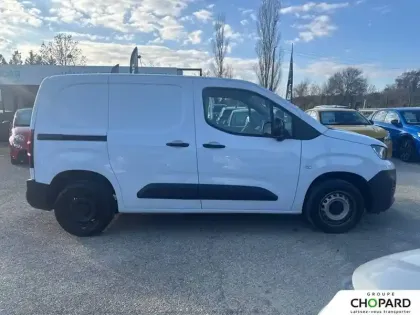 Photo 29 Peugeot Partner  FOURGON STANDARD 650 KG BLUEHDI 100 S&S BVM6