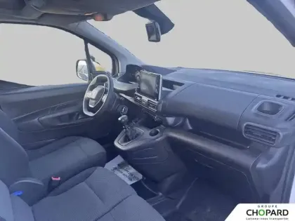 Photo 12 Peugeot Partner  FOURGON STANDARD 650 KG BLUEHDI 100 S&S BVM6