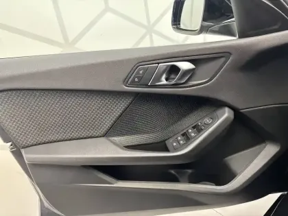 Photo 28 BMW Serie 1 118d 150 ch BVA8