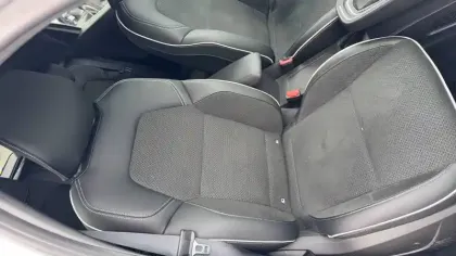 Photo 37 Renault Clio  TCe 130 EDC FAP