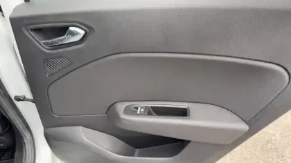 Photo 34 Renault Clio  TCe 130 EDC FAP