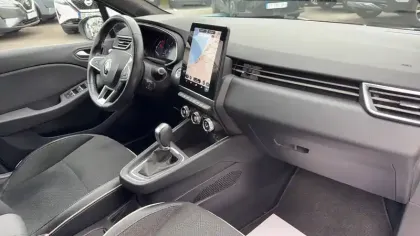 Photo 35 Renault Clio  TCe 130 EDC FAP