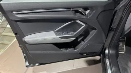 Photo 11 Audi Q3  Sportback 45 TFSIe  245 ch S tronic 6