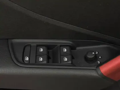 Photo 13 Audi Q2  35 TFSI COD 150 BVM6