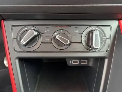 Photo 25 Volkswagen Polo  1.0 TSI 95 S&S BVM5