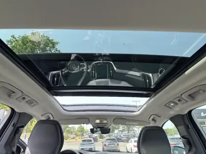 Photo 21 Volvo Xc60  T6 AWD Hybride rechargeable 253 ch+145 ch Geartronic 8