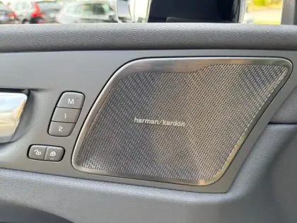 Photo 17 Volvo Xc60  T6 AWD Hybride rechargeable 253 ch+145 ch Geartronic 8