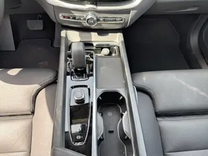 Photo 14 Volvo Xc60  T6 AWD Hybride rechargeable 253 ch+145 ch Geartronic 8