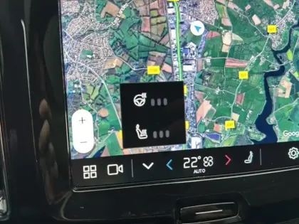 Photo 26 Volvo Xc60  T6 AWD Hybride rechargeable 253 ch+145 ch Geartronic 8