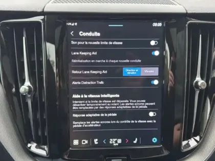 Photo 29 Volvo Xc60  T6 AWD Hybride rechargeable 253 ch+145 ch Geartronic 8