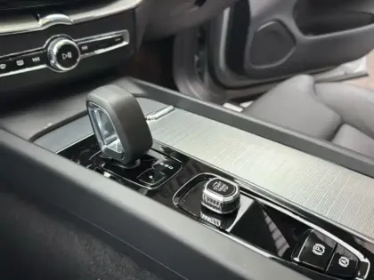 Photo 23 Volvo Xc60  T6 AWD Hybride rechargeable 253 ch+145 ch Geartronic 8