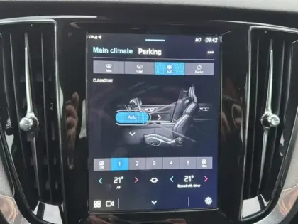 Photo 21 Volvo V60  B4 197 ch DCT7