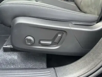 Photo 16 Volvo Xc40  B3 163 ch DCT7