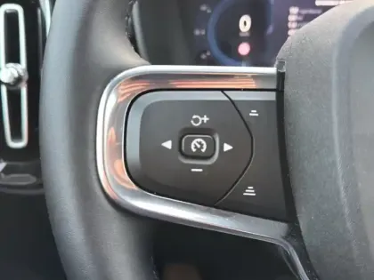 Photo 21 Volvo Xc40  B3 163 ch DCT7