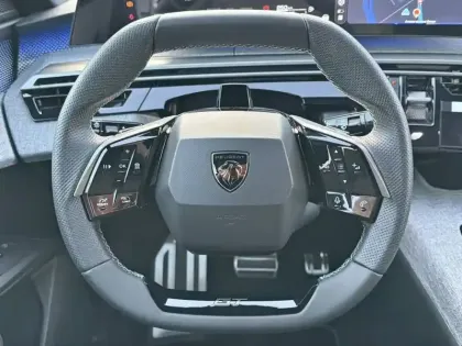 Photo 31 Peugeot 3008  Hybrid 145 e-DCS6