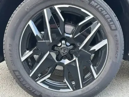 Photo 35 Peugeot 3008  Hybrid 145 e-DCS6