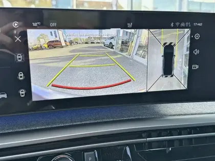 Photo 43 Peugeot 3008  Hybrid 145 e-DCS6